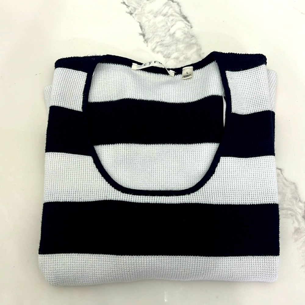 Cyrus Blue and White Sleeveless Boxy T-Shirt